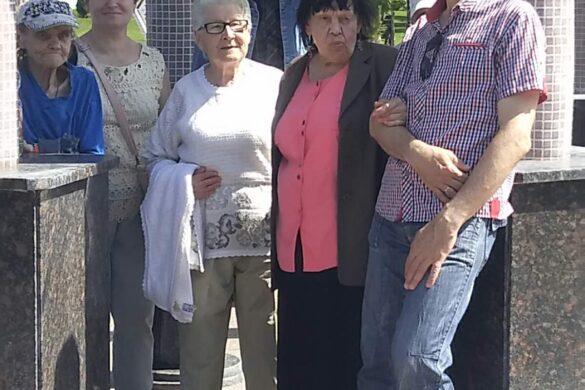 IMG-5ccee7a7e2d336395bd8c4aa03129400-V (1)