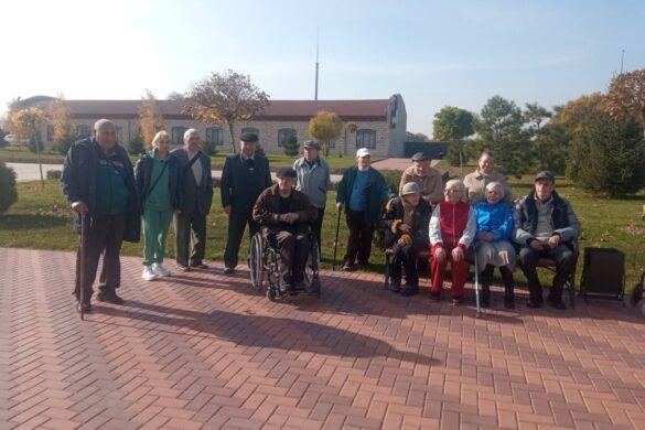 IMG-8a44d5356068fc54d5fd02761660fa3c-V (1)